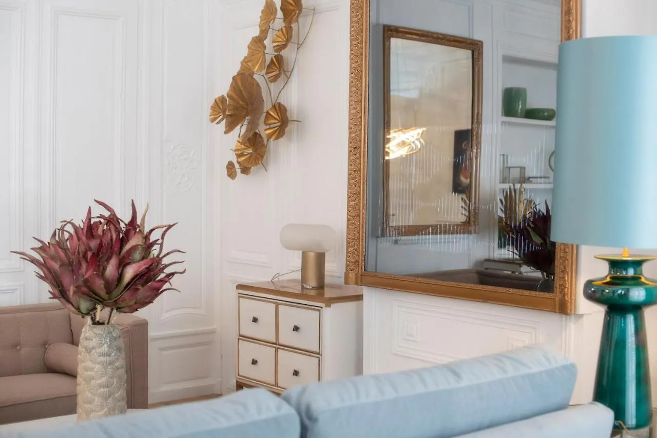 Beaubois Apartment Paris France